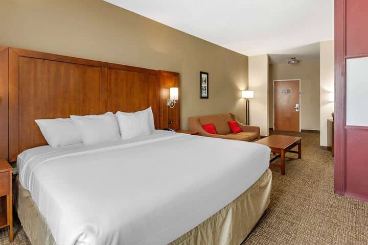 Room 16 of 31