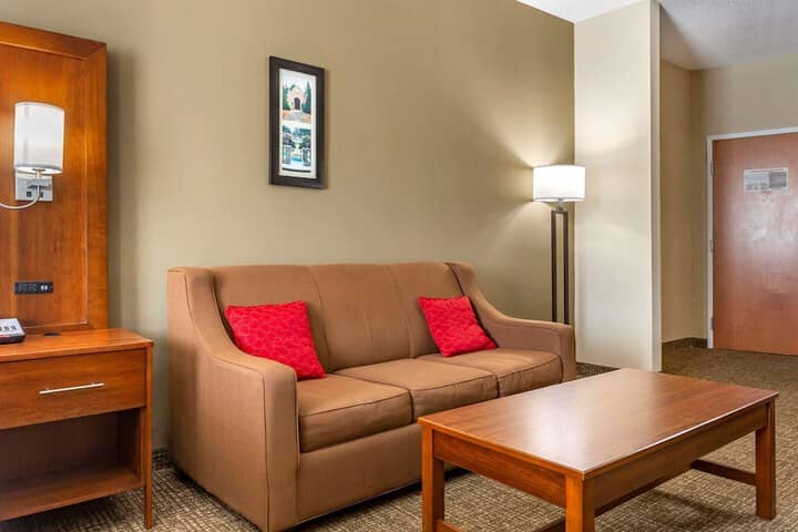 Room 18 of 31