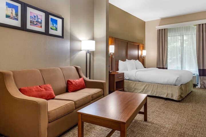 Room 10 of 31