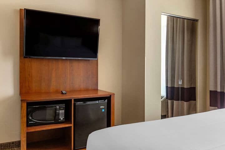 Room 17 of 31